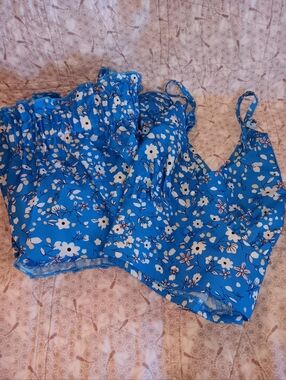 SHEIN Blue Floral Smocked Cami Set